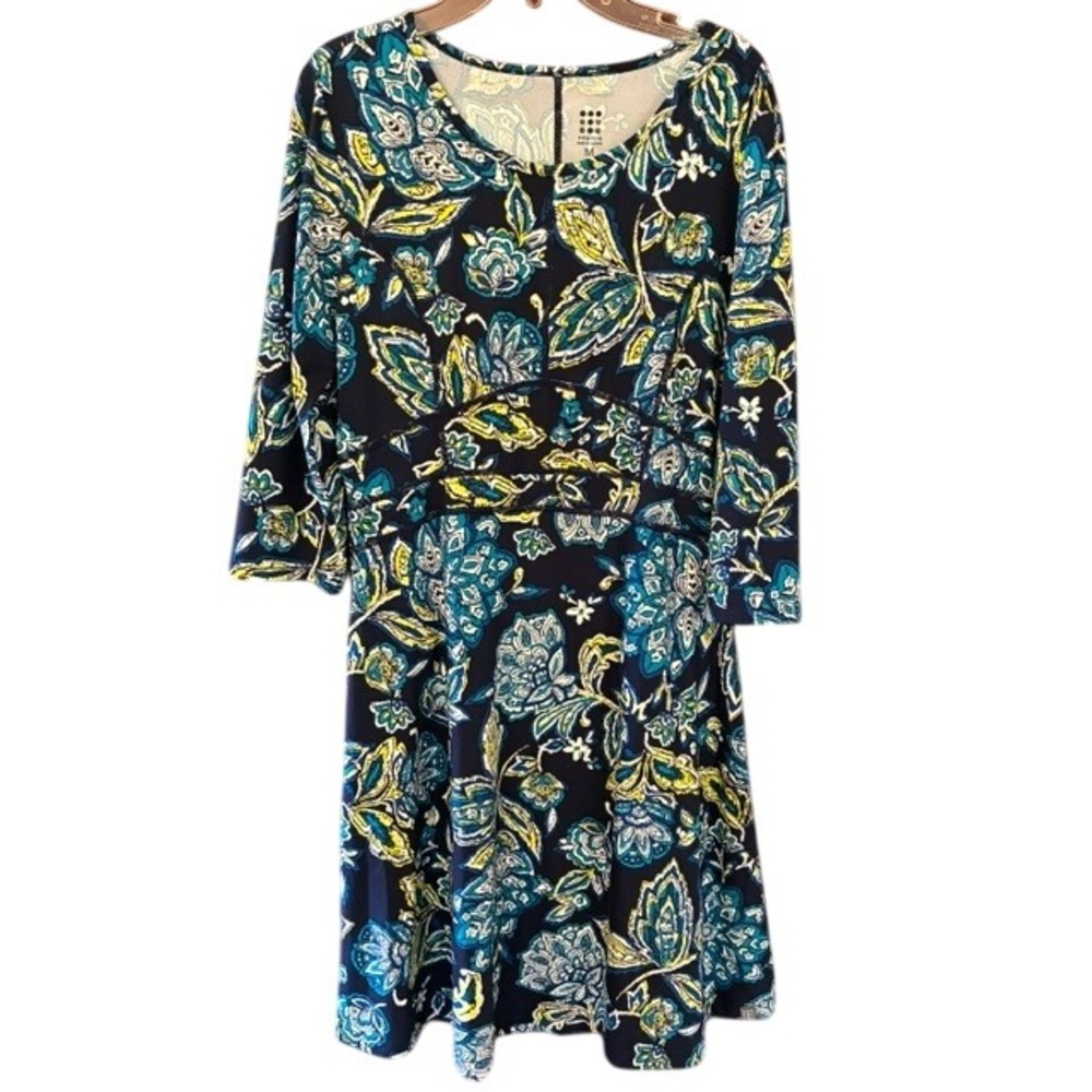 Title Nine Floral Paisley Performance Dress Womens Size M Blue Excellent Stretch